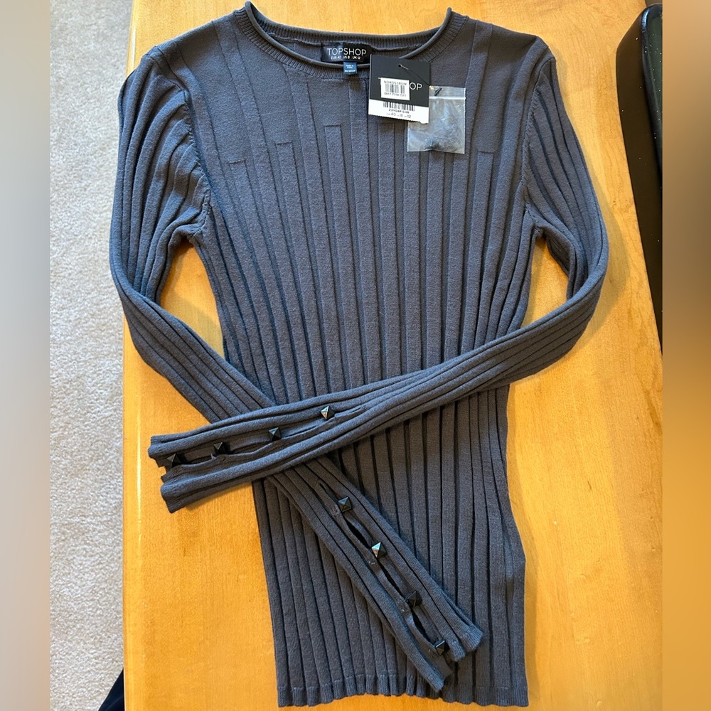 Top Shop gray knit top size 8